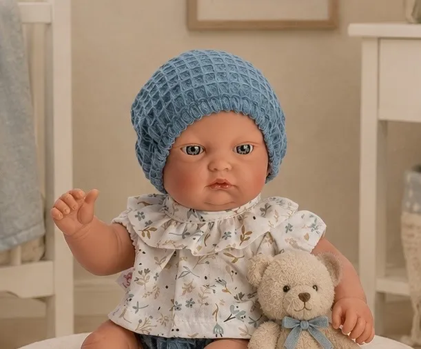 Gordi (28 cm) - Camisa flores y gorro azul - Imagen 3